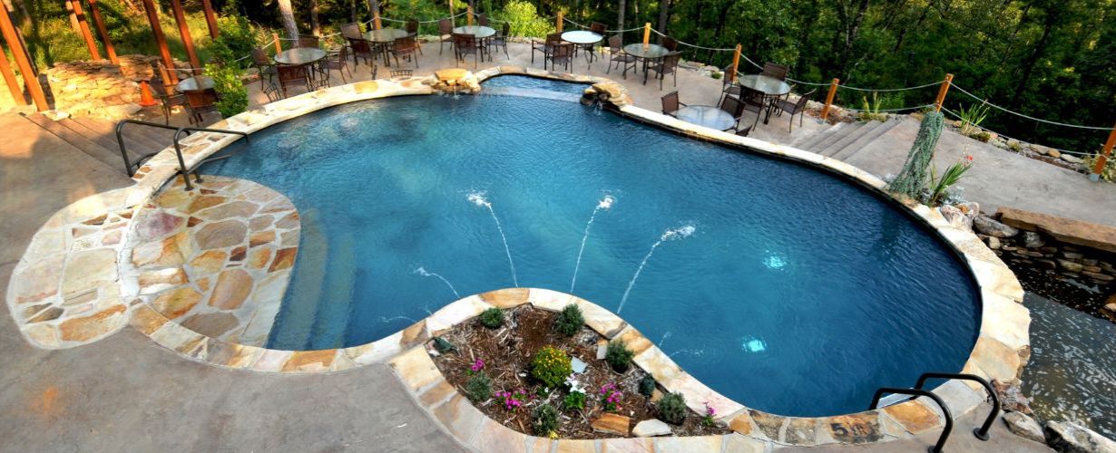 Look for Pool Contractors Who Install Concrete Pools