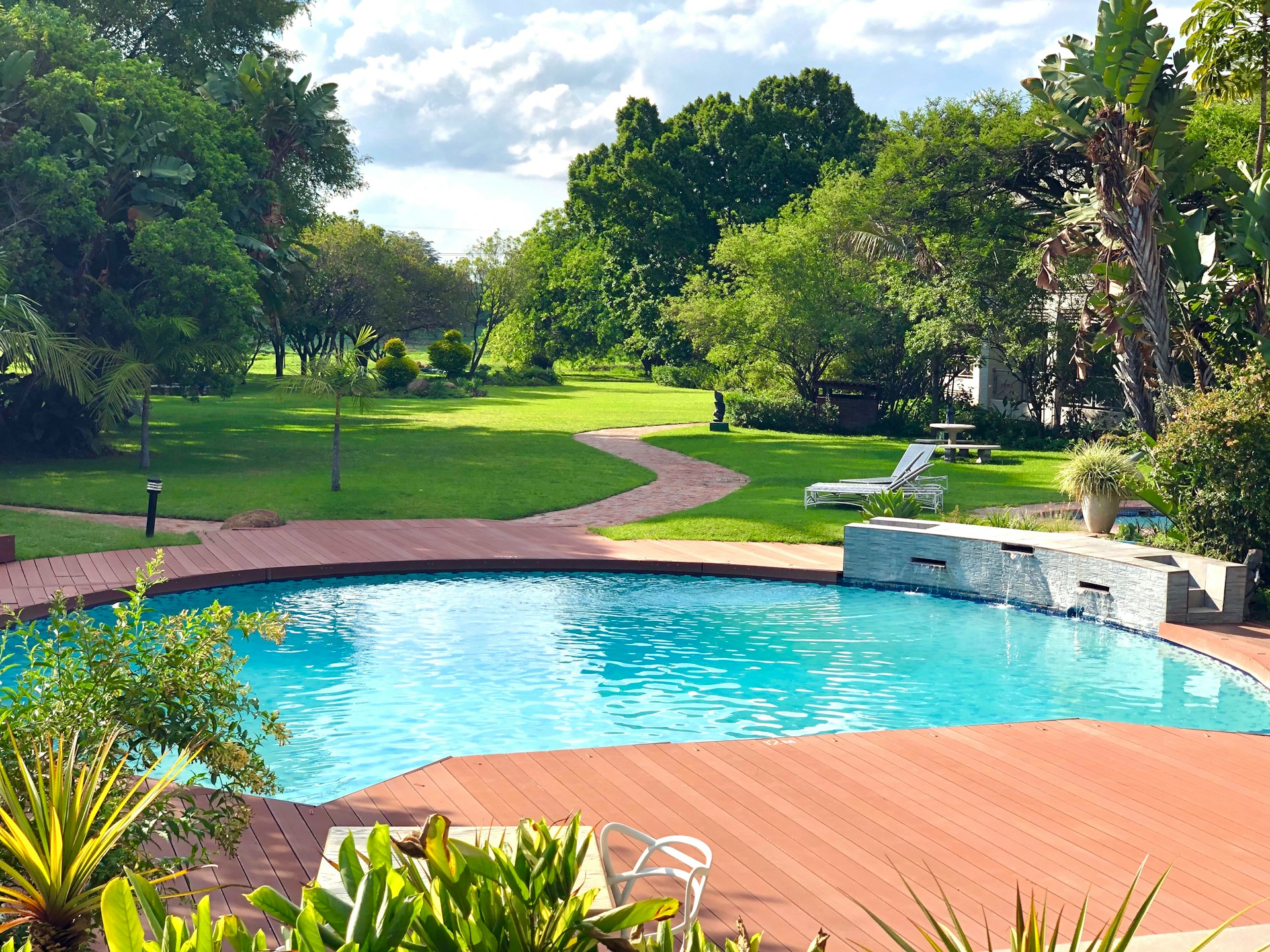deck or pave around pool