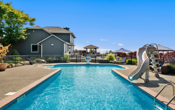 Modern Pool