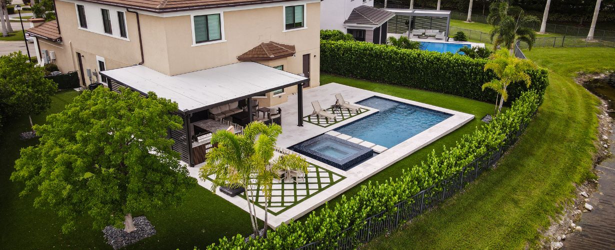 Why Choose a Cocktail Pool Layout