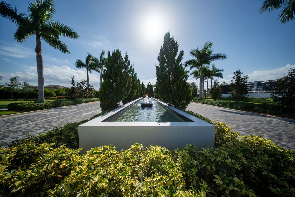 Commercial pool built by Epic Watershapes