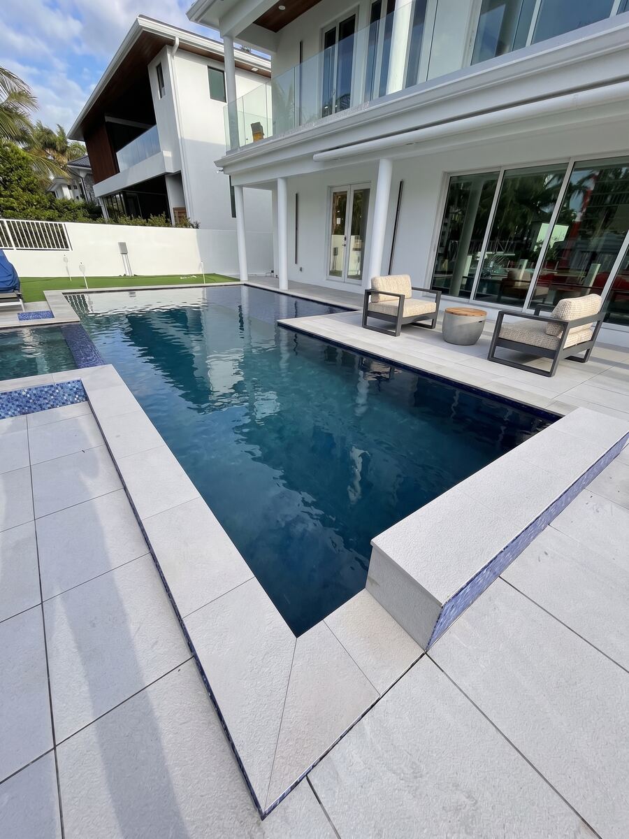 Custom gunite pool and spa built by Epic Watershapes