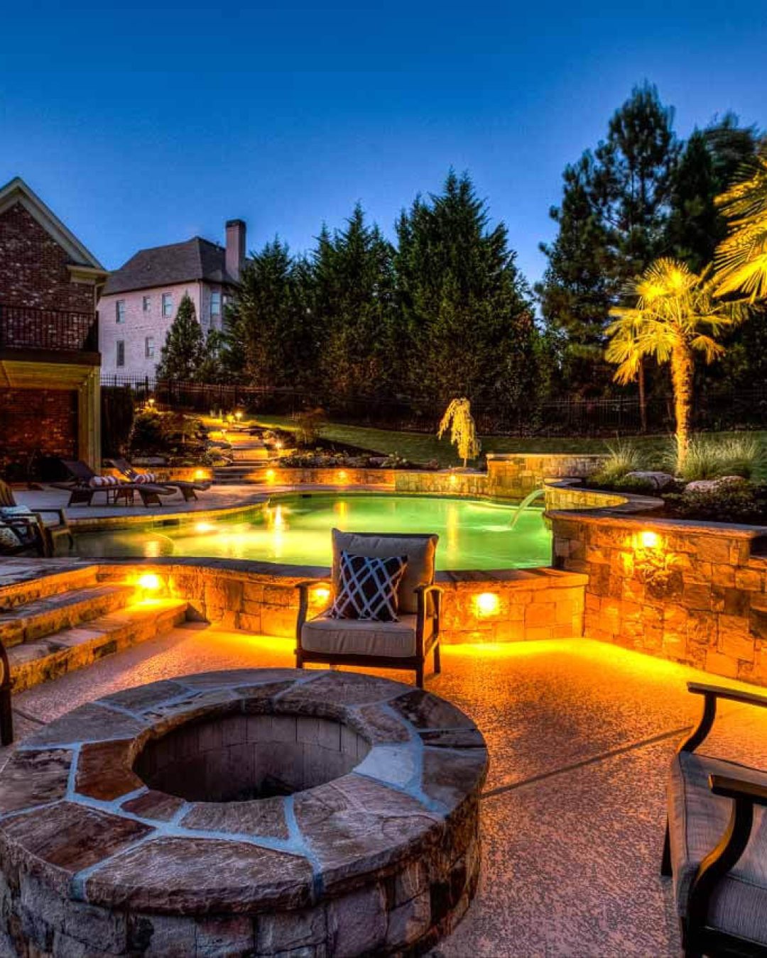led lighting in pool